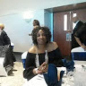 Meet your Posher, Denise